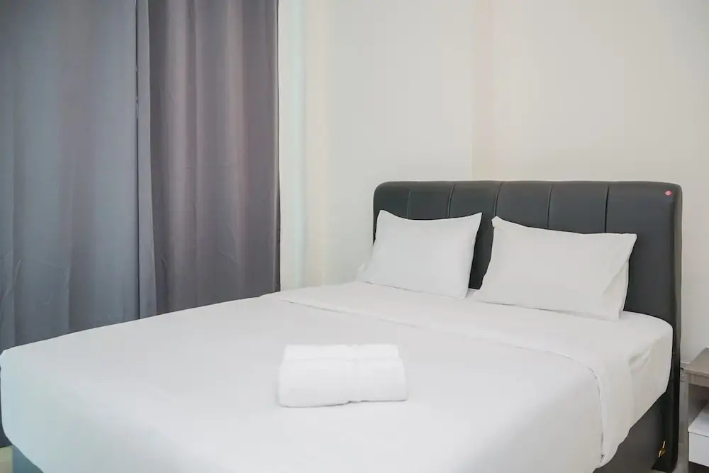 Южный Тангеранг: Spacious and Cozy 1BR at Tree Park Apartment