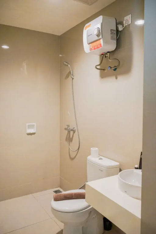 Южный Тангеранг: Spacious and Cozy 1BR at Tree Park Apartment