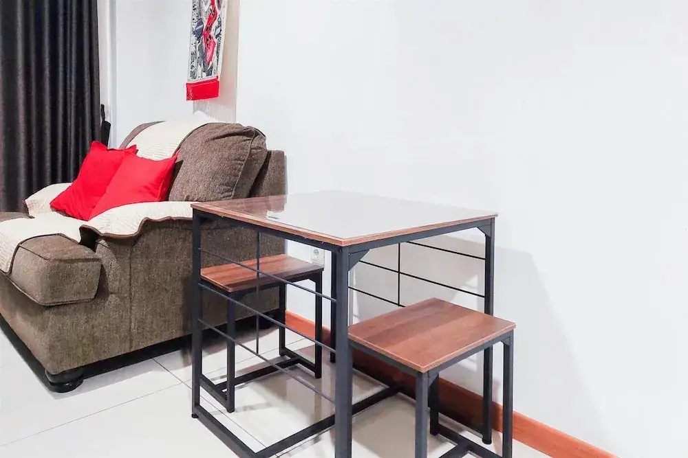Legok: Simply Modern and Minimalist 1BR at M-Town Signature Apartment