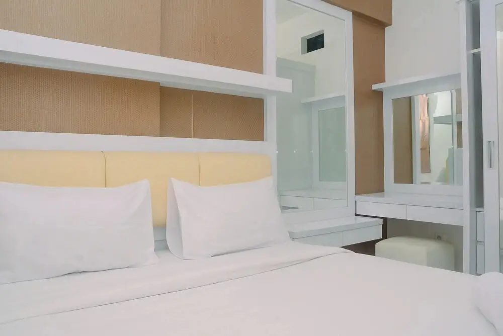 Бекаси: Best and Brand New 2BR Kemang View Apartment