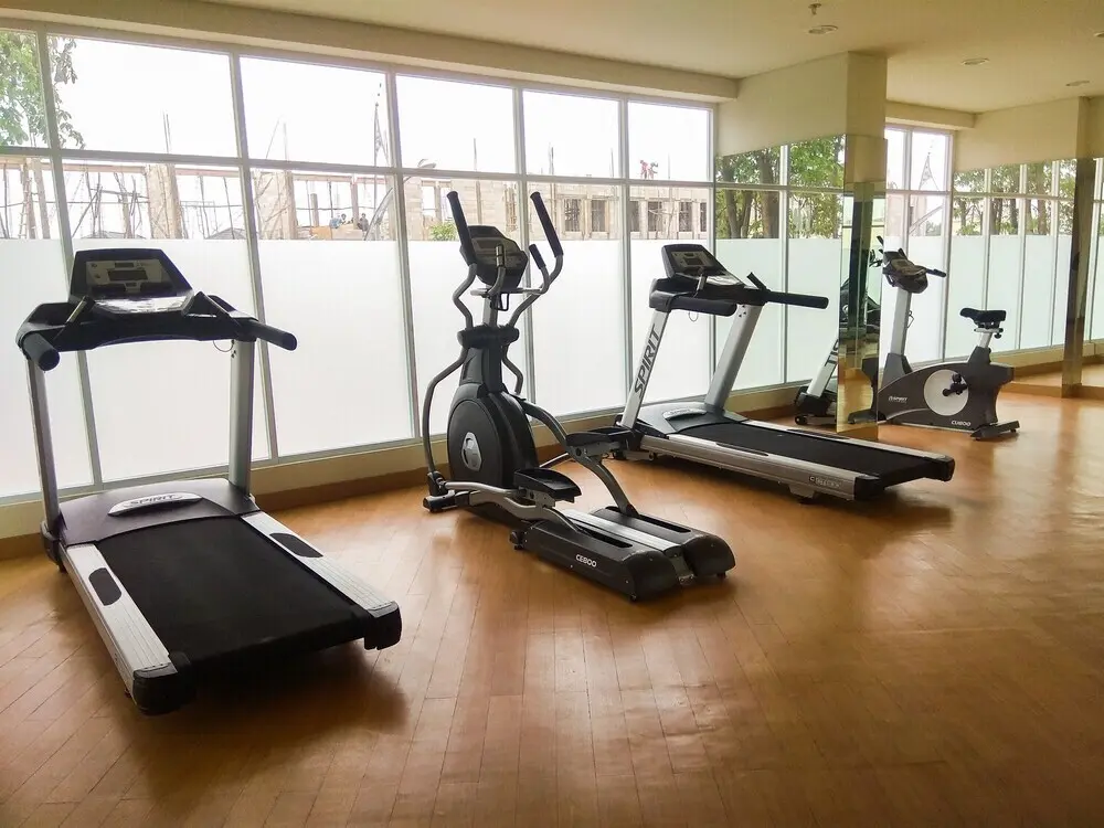 Чикаранг: Luxury 1BR Apartment with Golf View at Mustika Golf Residence