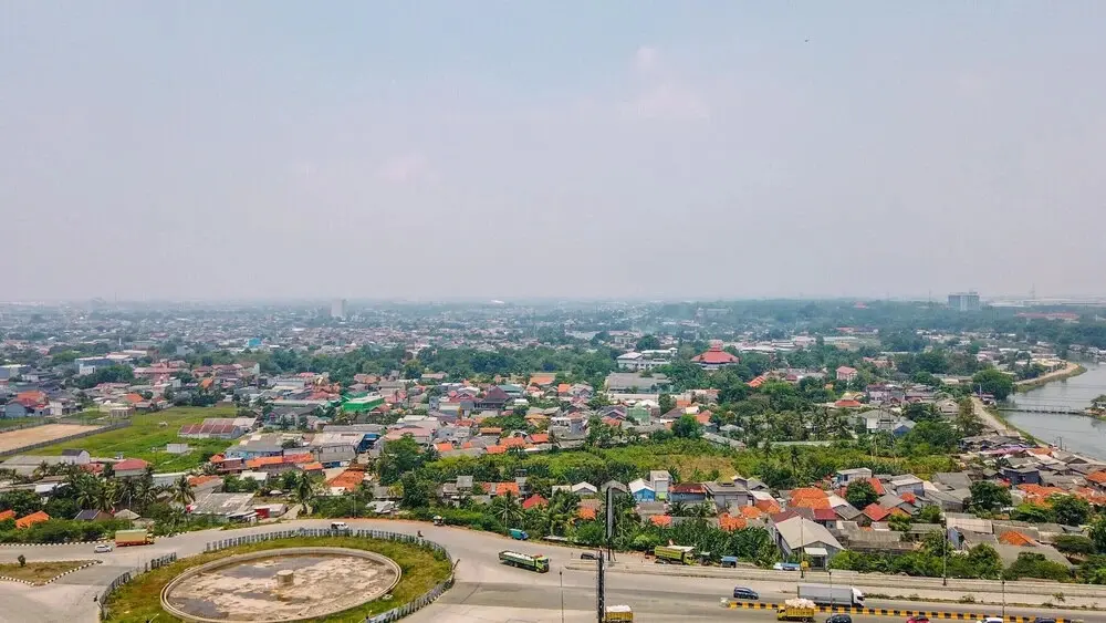 Караванг: Minimalist Studio at Tamansari Mahogany Karawang Apartment