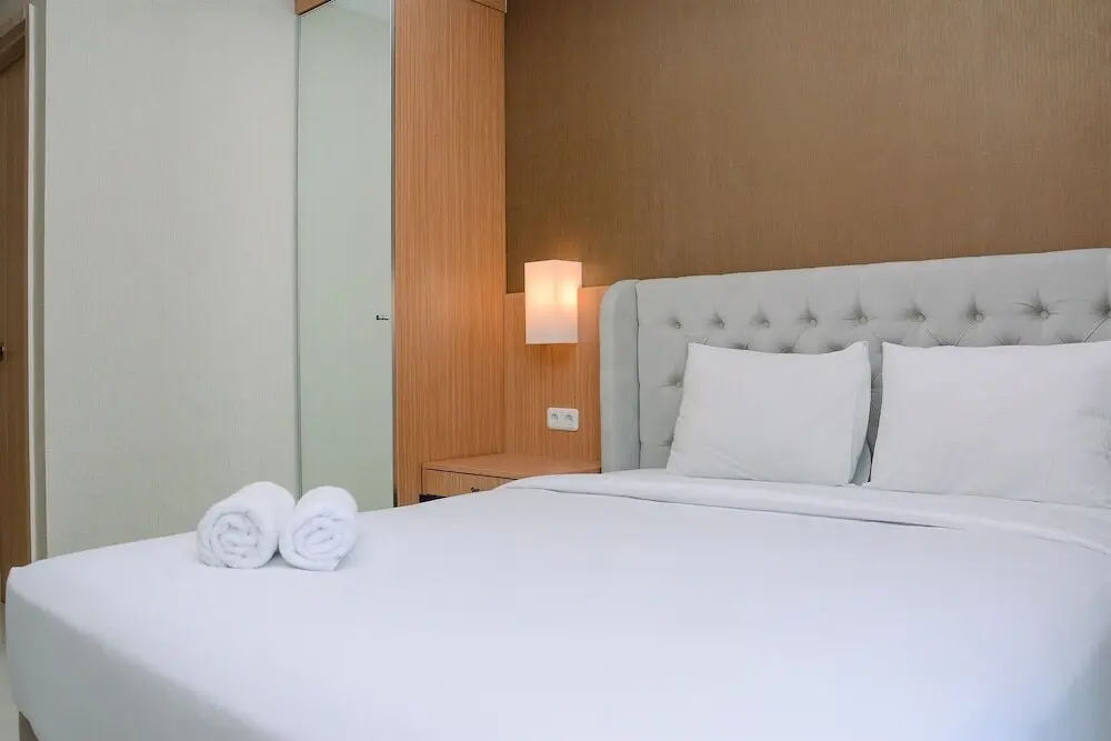 Джакарта: Modern and Tidy Studio Apartment at Elpis Residence