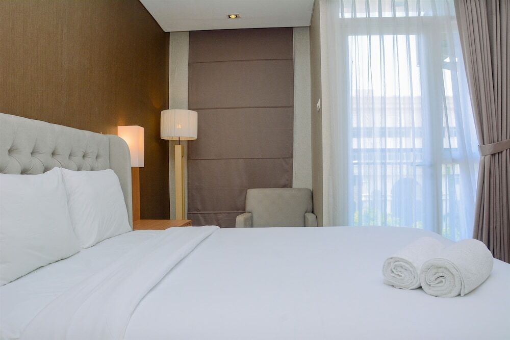 Джакарта: Modern and Tidy Studio Apartment at Elpis Residence