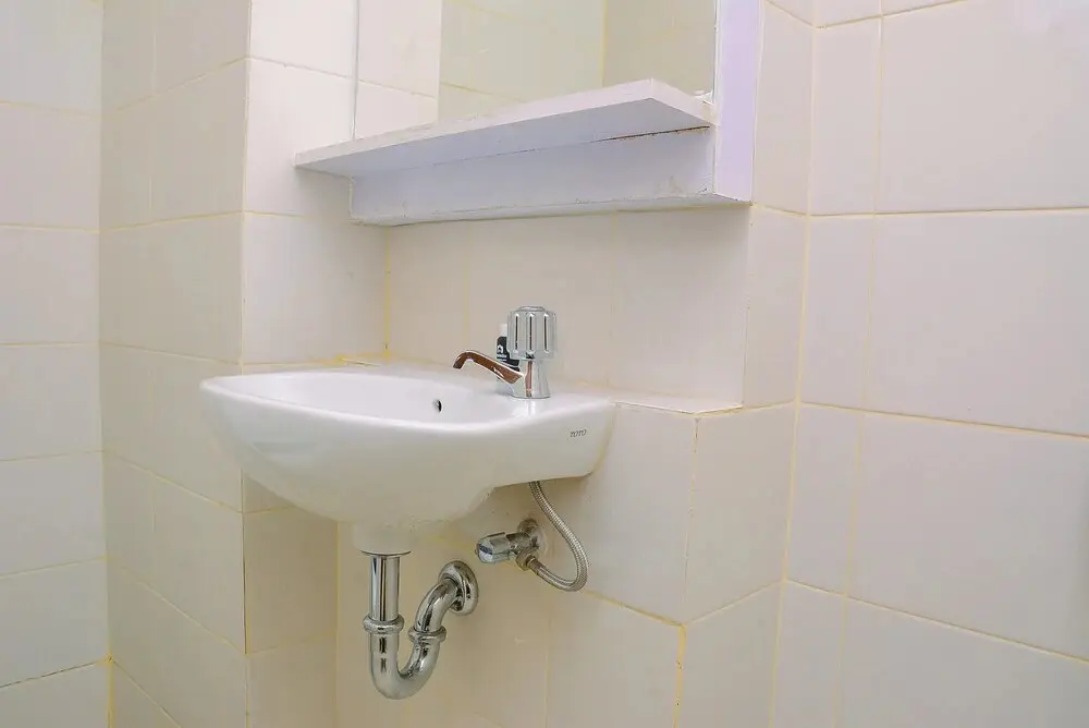 Бекаси: Brand New and Compact 2BR Lagoon Bekasi Town Square Apartment