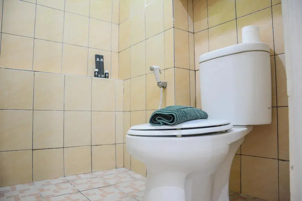 Джакарта: Stylish and Comfortable Studio Green Pramuka Apartment