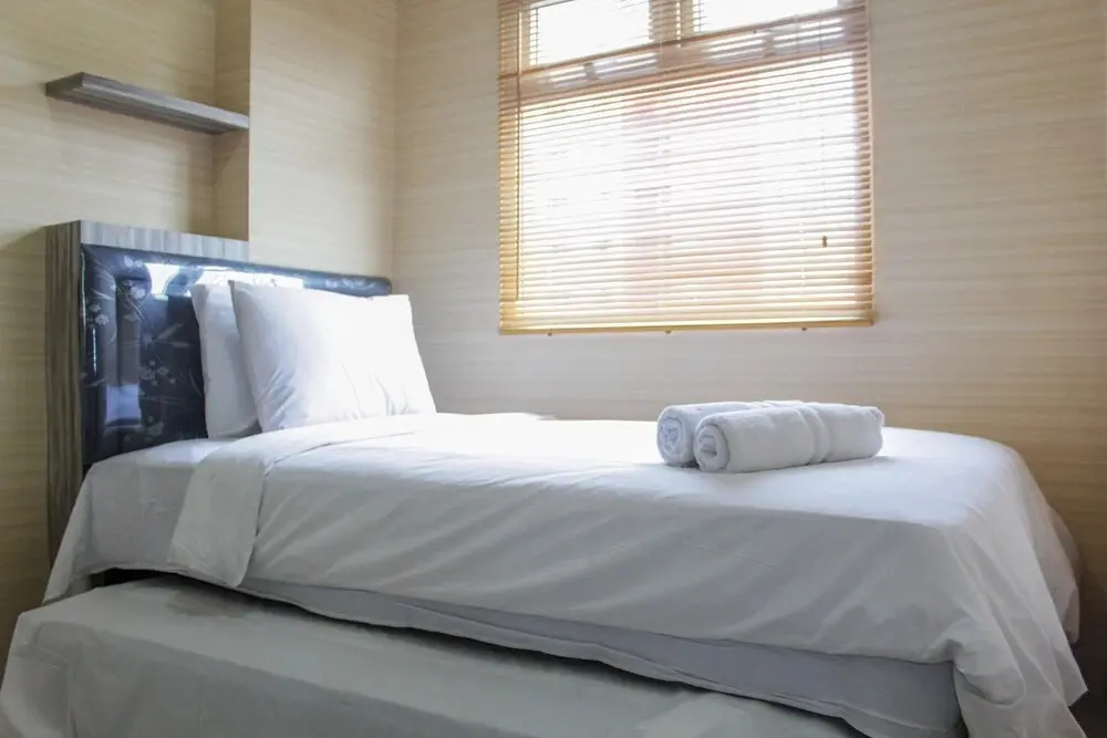 Джакарта: Minimalist 2BR at Green Pramuka Apartment near Shopping Mall