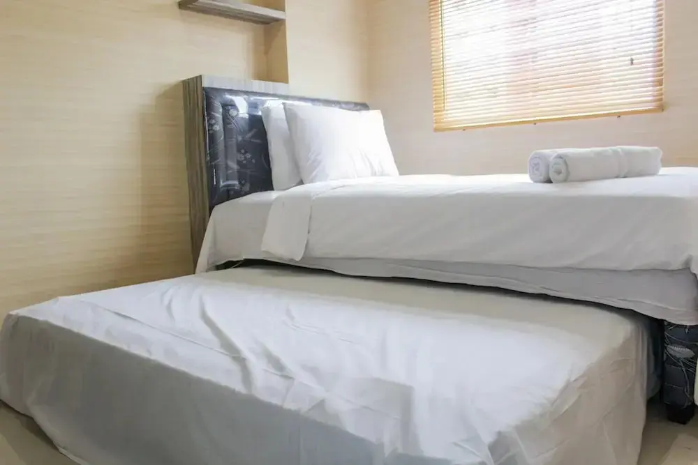 Джакарта: Minimalist 2BR at Green Pramuka Apartment near Shopping Mall