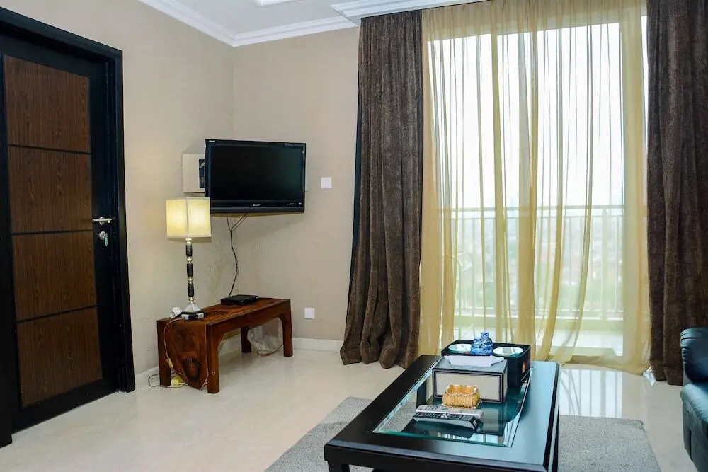 Джакарта: Modern and Luxurious 2BR Dharmawangsa Essence Apartment