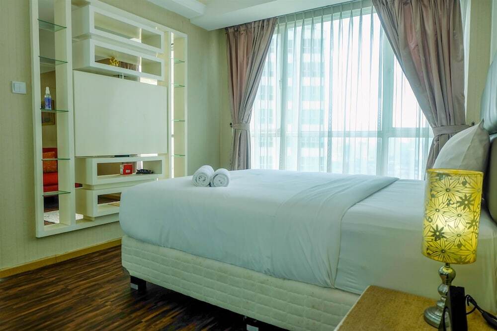 Джакарта: Great Location 1BR Gandaria Heights Apartment