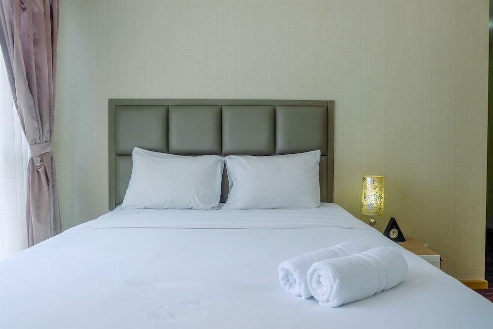 Джакарта: Great Location 1BR Gandaria Heights Apartment