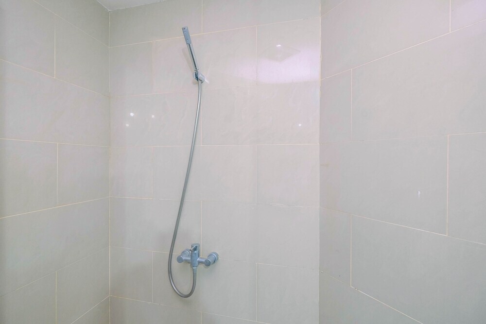 Джакарта: Big and Cozy Gandaria Heights 3BR Apartment with Direct Access to Mall