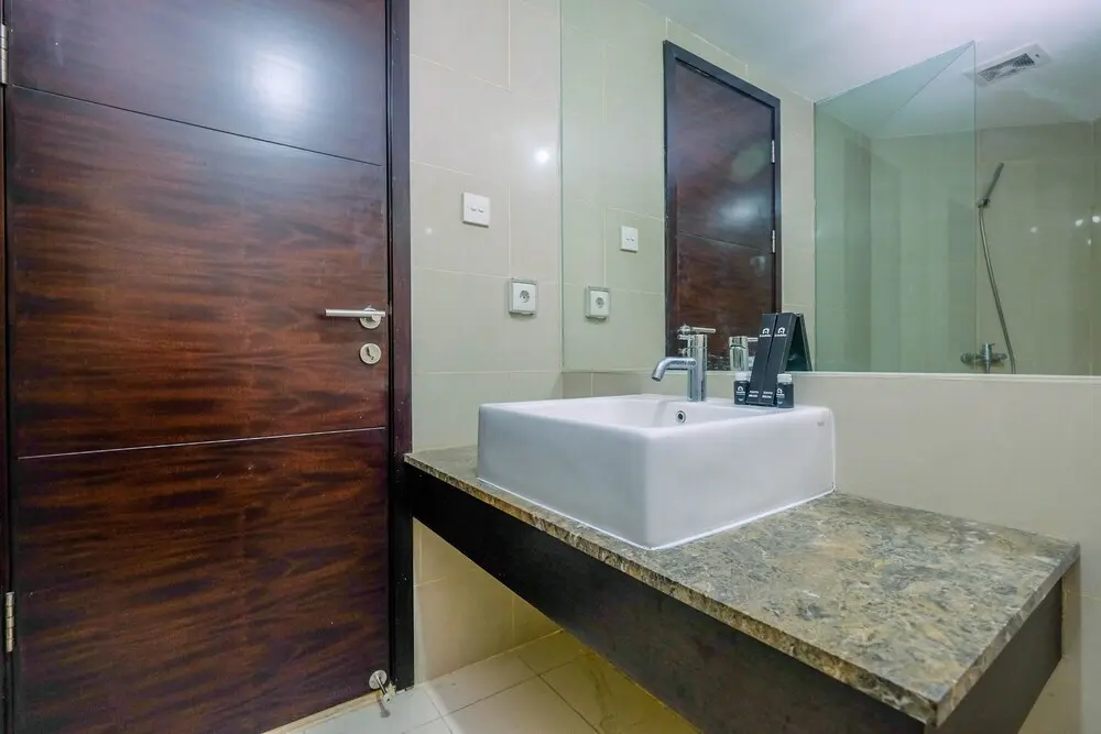 Джакарта: Big and Cozy Gandaria Heights 3BR Apartment with Direct Access to Mall
