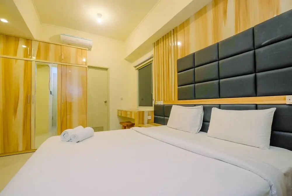 Strategic 2BR Apartment with Workspace @ Season City — фото 1