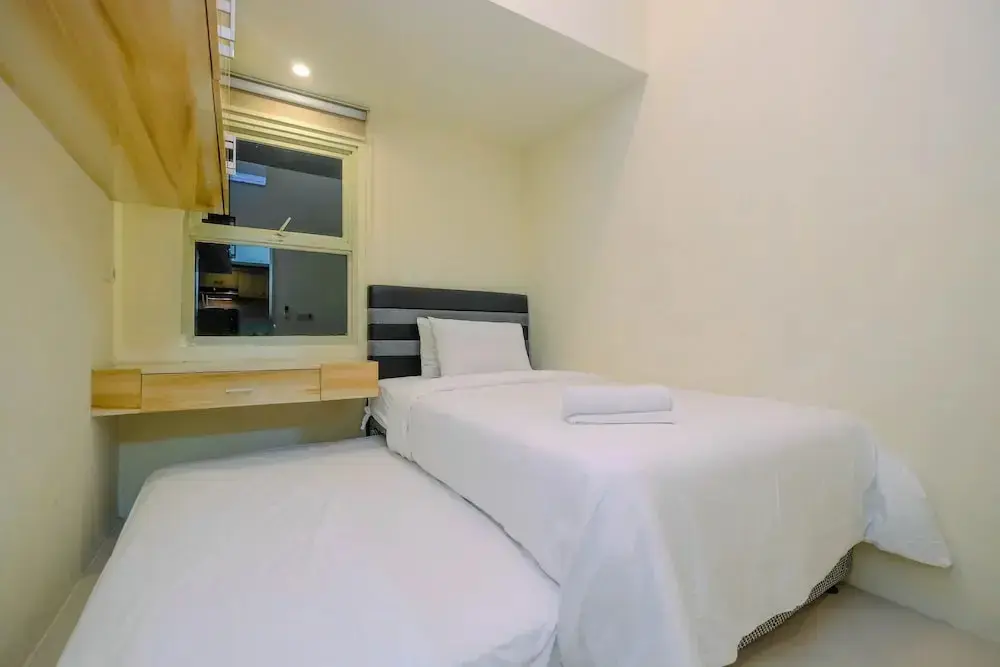 Джакарта: Strategic 2BR Apartment with Workspace @ Season City
