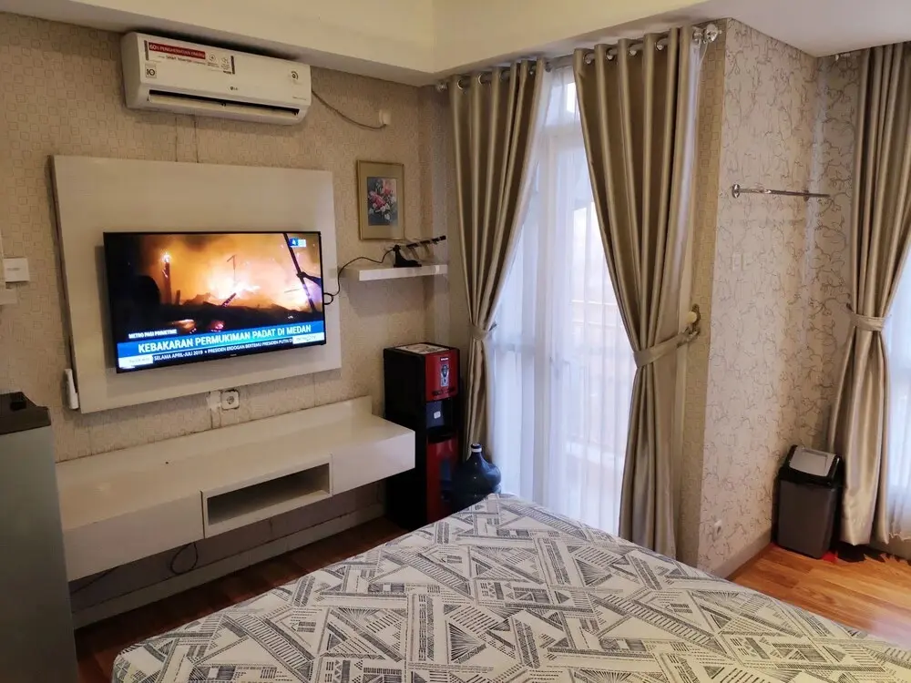 Джакарта: Clean & Compact Room at Elpis sun rise view