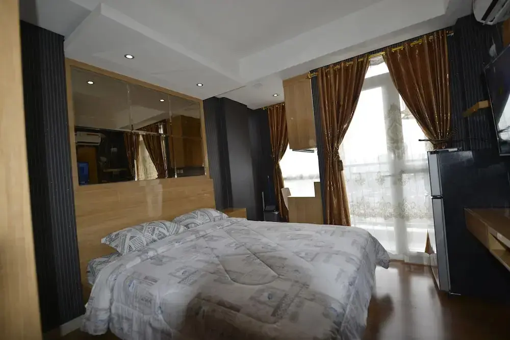 Джакарта: Clean & Compact Room at Elpis sun rise view