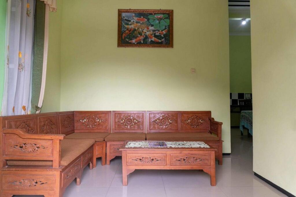Бату: Villa Tri Langgeng
