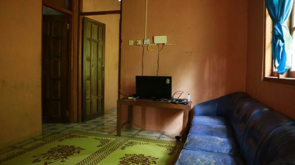Харготирто: Homestay Jemiran