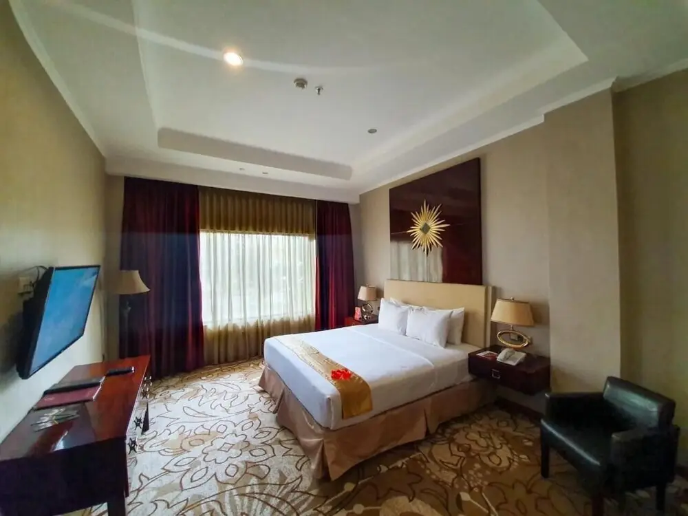 Сореанг: Sutan Raja Hotel And Convention Centre