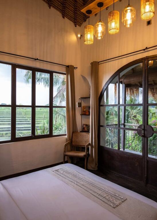 Чангу: Tropical Private Villa, 3 BR, Canggu Ricefield View