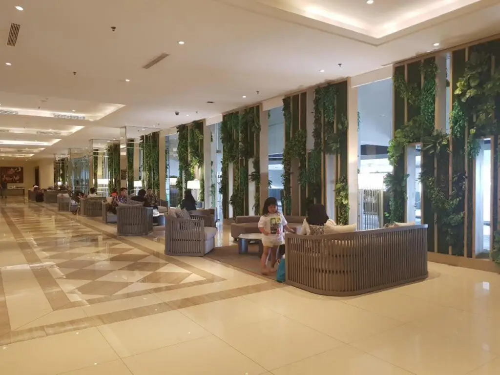 Сурабая: Tanglin Mansion Supermall Surabaya by Havana Friends