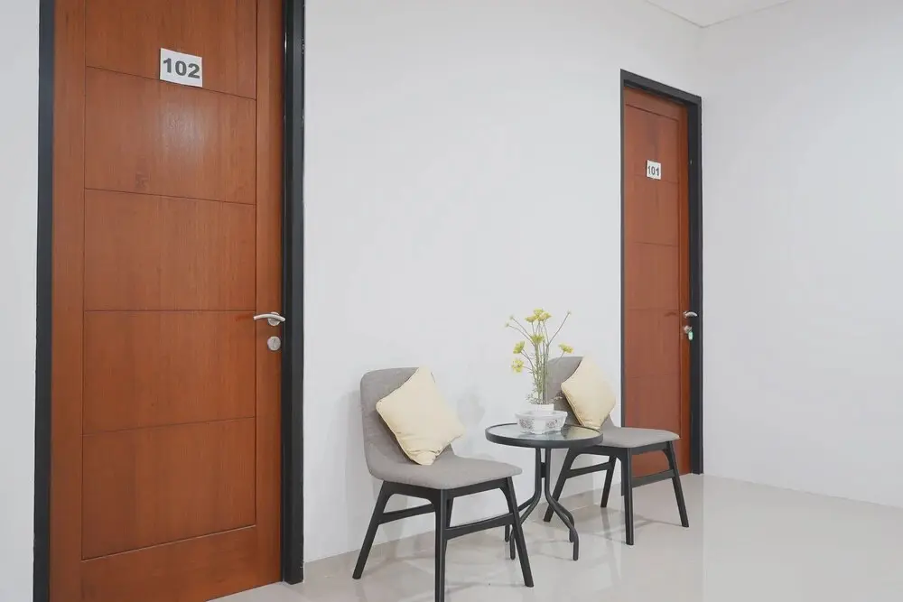 Джакарта: Cove Urooms Panglima Polim