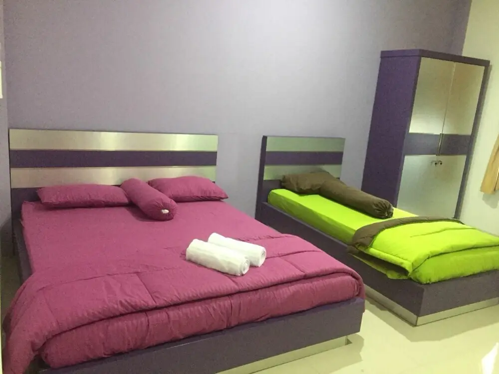 Бекаси: Hotel Ungu Pas Kangen Bekasi