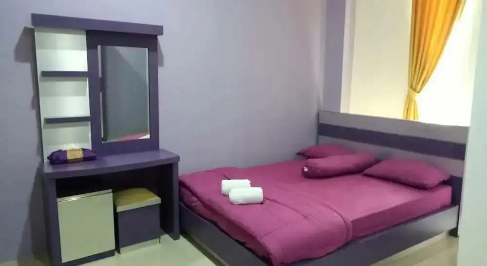 Бекаси: Hotel Ungu Pas Kangen Bekasi