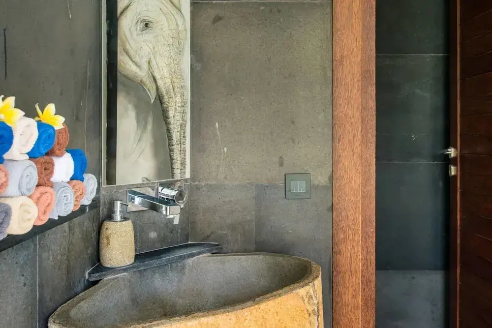 Переренан: Family Friendly Private Villa, 5 BR, Canggu w/ Staff