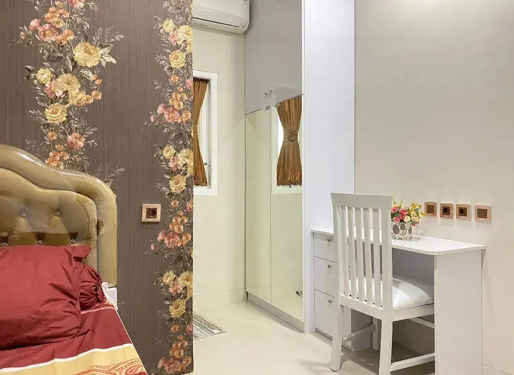 Депок: Guesthouse Putri Griya Fikarda by ZUZU