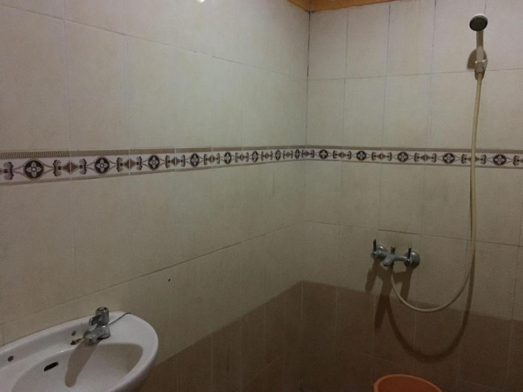 Клатен: Hotel Alami near Alun-Alun Klaten
