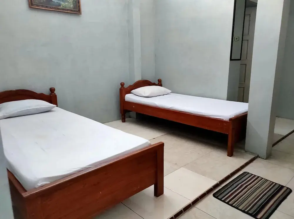 Караганьяр: Hotel Keluarga Mekar Jaya Syariah Near UNS Solo