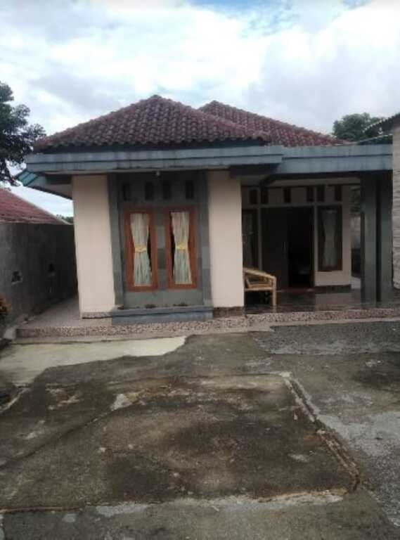 Читарингул: Villa Putri