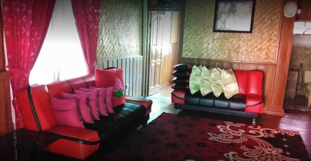 Читарингул: Villa Honey Robert