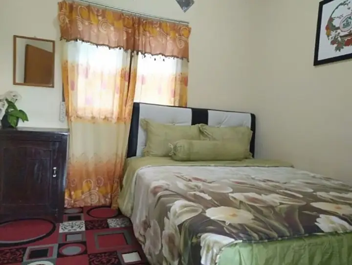 Бату: Kiki Homestay Syariah