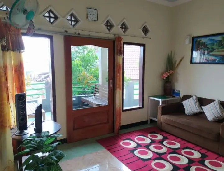 Бату: Kiki Homestay Syariah