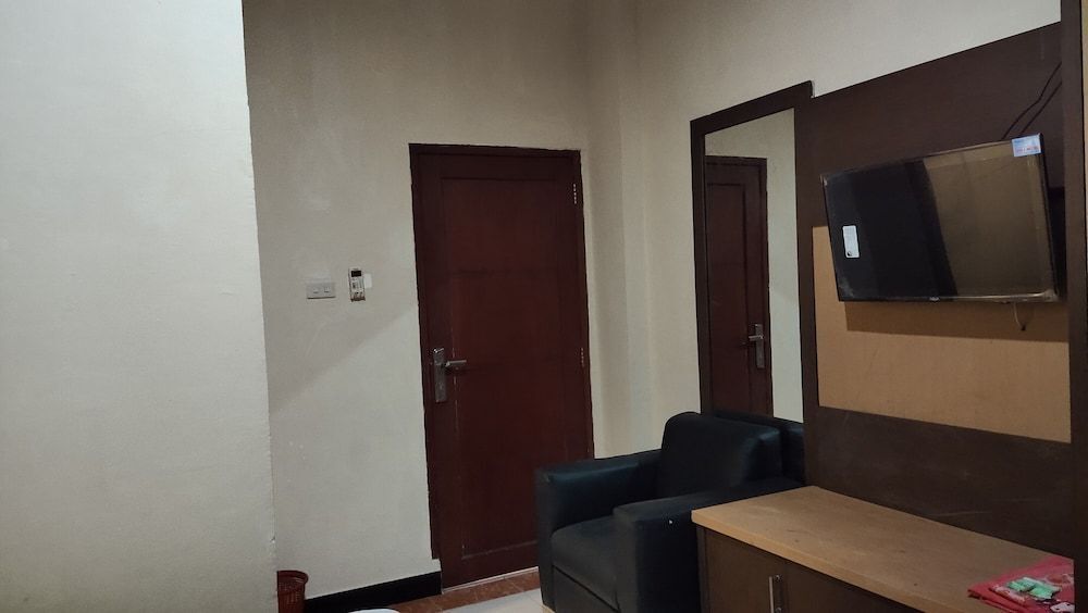 Палембанг: De' Premium Hotel Soekarno Hatta
