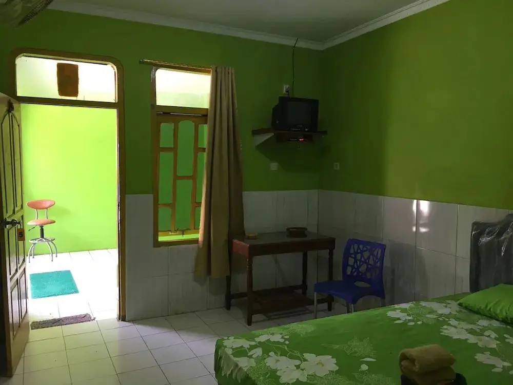 Парангтритис: Hotel Trias Parangtritis