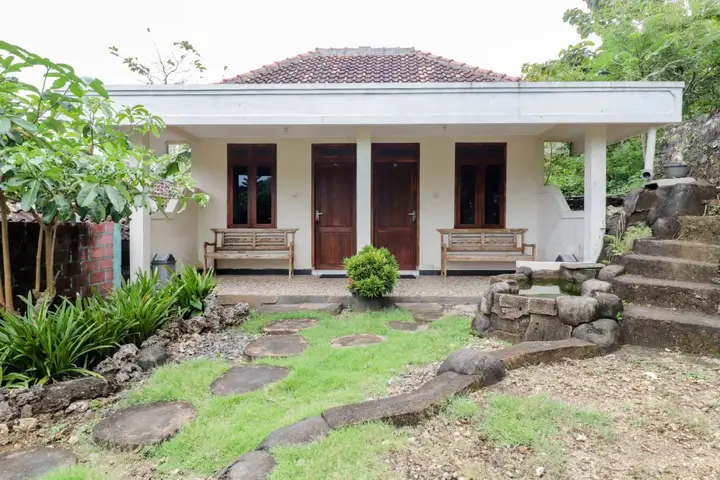 Вoнoсари: Rock Garden Homestay & Resto