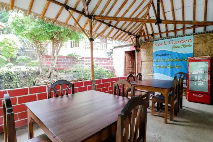 Вoнoсари: Rock Garden Homestay & Resto