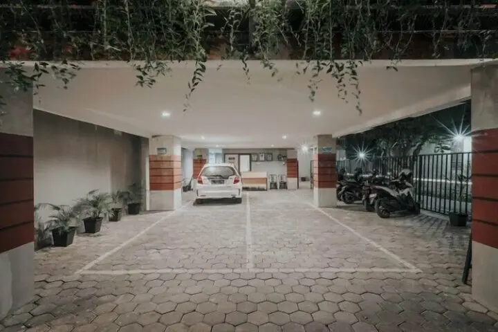Депок: D'Paragon Kemuning