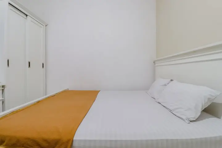 Депок: Ratu Guesthouse