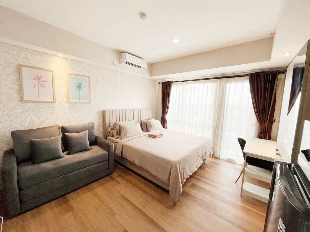 Южный Тангеранг: Breeze Apartments at Bintaro by OkeStay