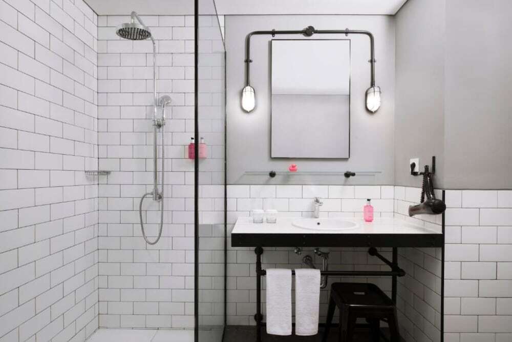 Бандунг: Braga Queen Suite With City View
