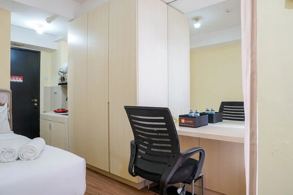 Джакарта: Comfy Studio Apartment at Belmont Residence