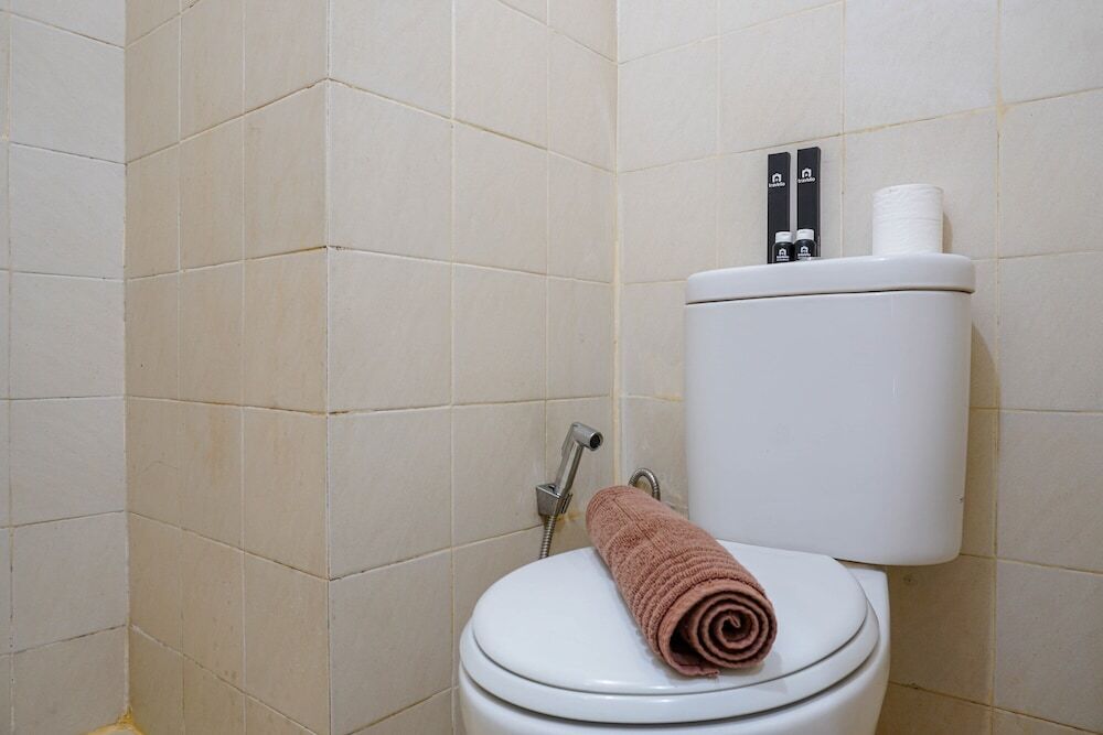 Джакарта: Comfy Studio Apartment at Belmont Residence