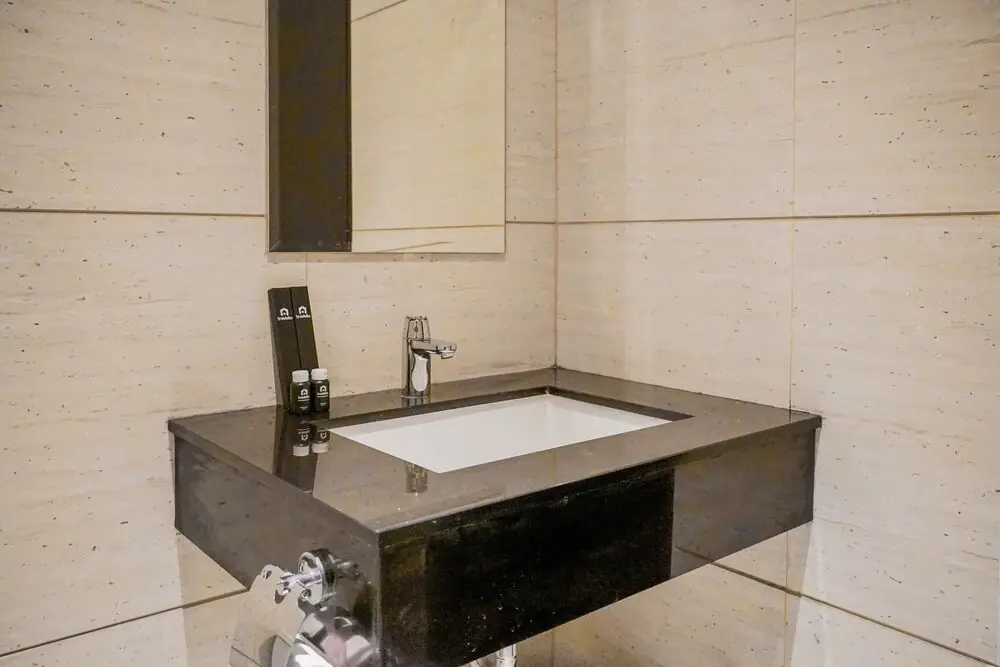 Южный Тангеранг: Fully Furnished with Modern Design 1BR Brooklyn Apartment