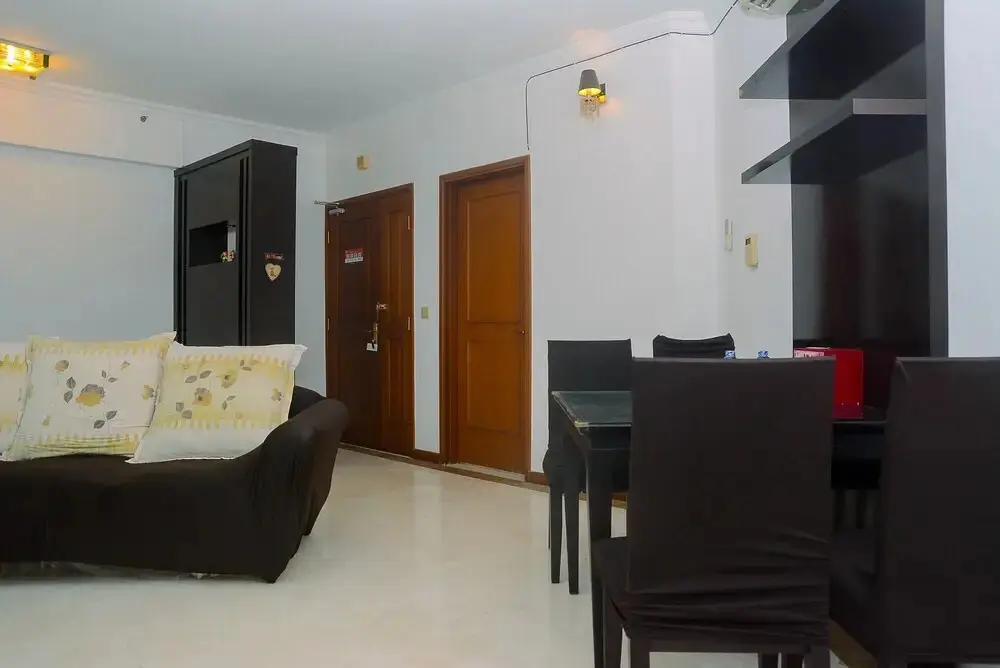 Джакарта: Spacious 2BR + Office Room Puri Casablanca Apartment