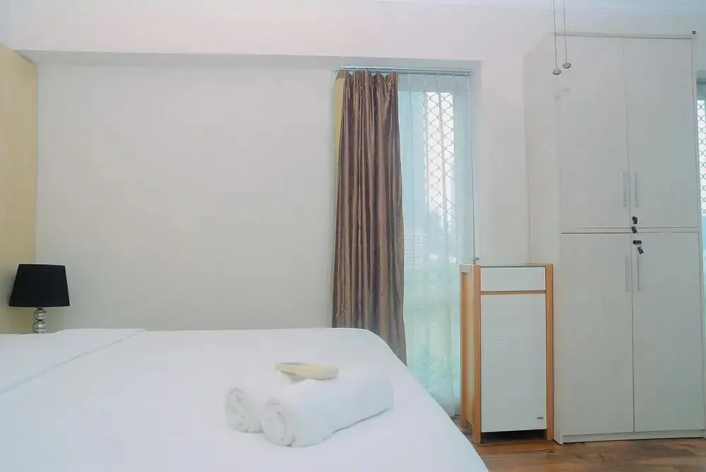 Джакарта: Spacious 2BR + Office Room Puri Casablanca Apartment